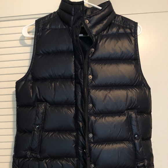 J. Crew navy puffy vest - Picture 1 of 4